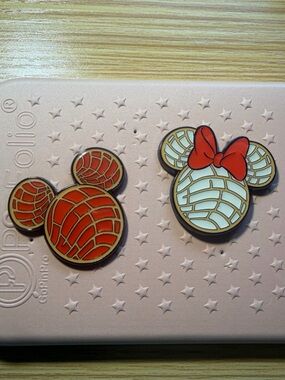 Loungefly Disney Mickey Mouse & Minnie Mouse Pan Dulce Enamel Pin Set